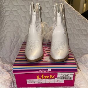 NEW IN BOX Link Girls Gracen White cowgirl Boots Size 13 from Shop the Mint kids